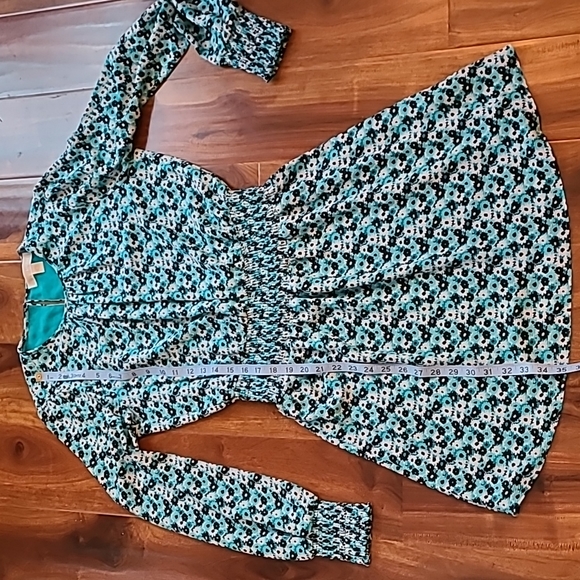🔥Clearance🔥 Michael Kors Carnation Print Smocked Mini Dress - Picture 7 of 11